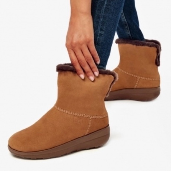 FitFlop Mukluk Shorty III Suede Booties In Chestnut Size